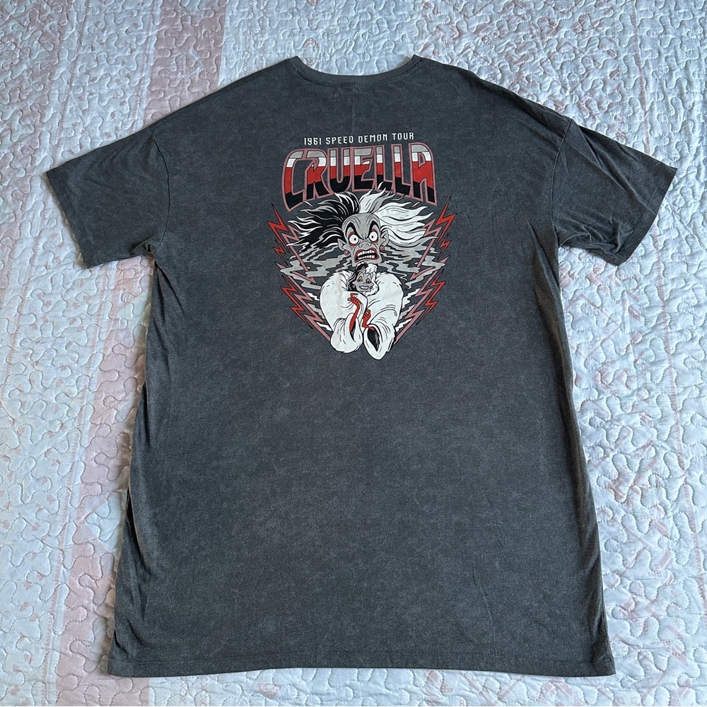 Disney Cruella Graphic Black T-Shirt